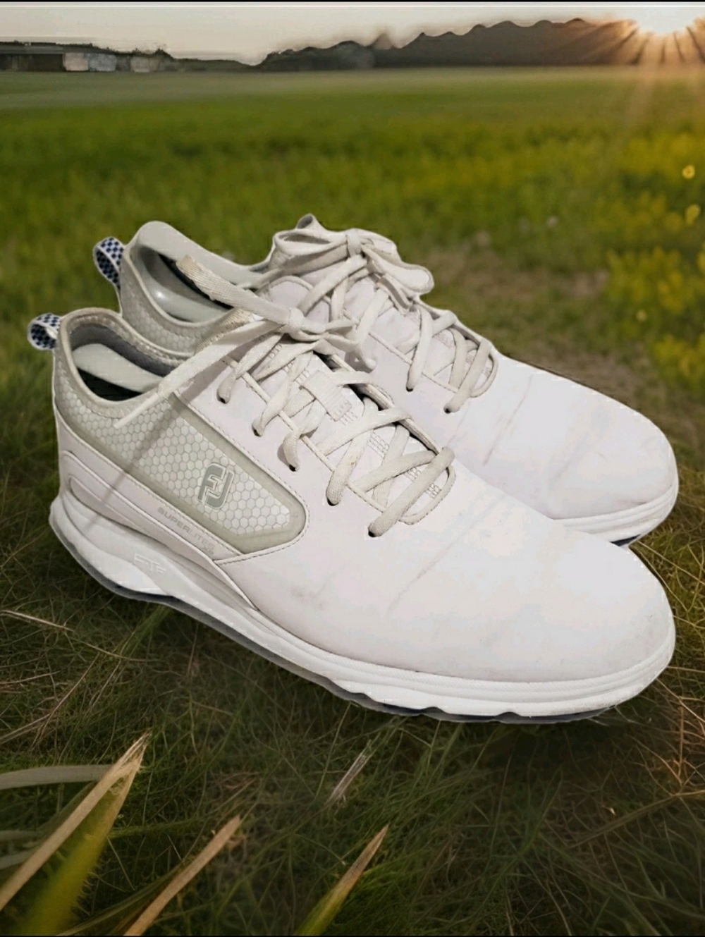 FootJoy SuperLites XP Golf Shoes Men’s 10M White Spikeless Athletic 58087 Mainta